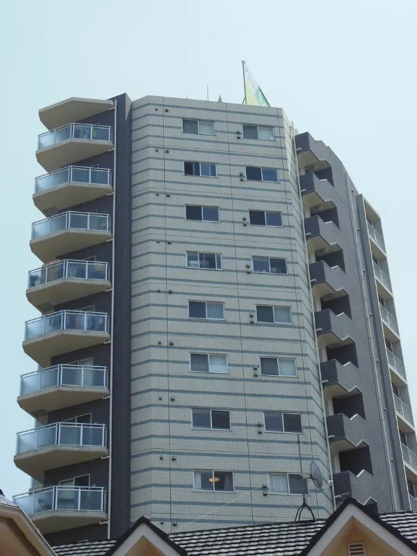 Castalia Hatsudai - Exterior - ["Building", "Daytime", "High-rise building"]