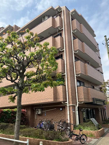 Lions Garden Senkawa - Exterior - ["Brutalist architecture"]