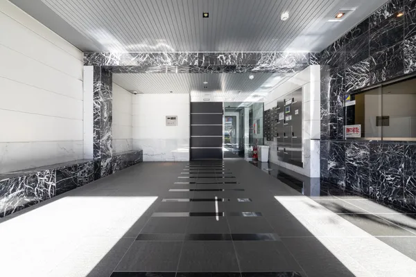 Grant Truth Itabashi Honcho - Exterior - ["Ceiling", "Floor", "Glass"]
