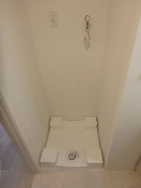 CAVANA Asakusa - Interior - ["Tile Flooring", "Bathroom", "Tile"]