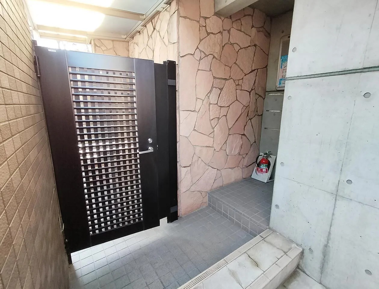 Mynavi STAY Miraie Ikebukuro Honcho - Exterior - []
