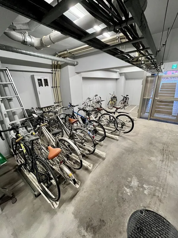 RESIDIA Nihonbashi Doll Town - Other - ["Bicycle tire", "Bicycle", "Bicycle Wheel Rim"]