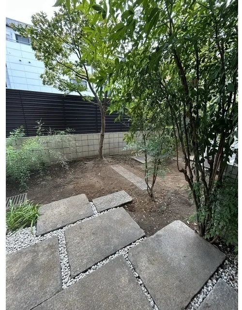 Takanawa Heights - Interior - ["Groundcover", "Flagstone", "Garden"]