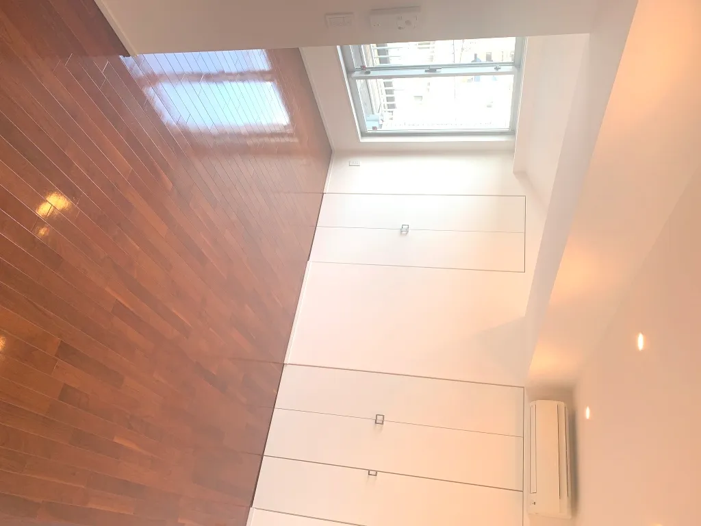 Residence Shirokane Colore - Interior - ["Building", "Wood", "Shade"]