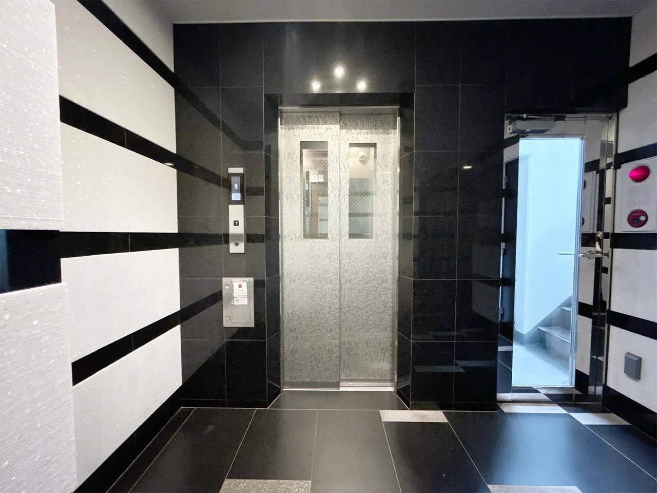 Mynavi STAY Miraie Toshima Takadanobaba - Exterior - []