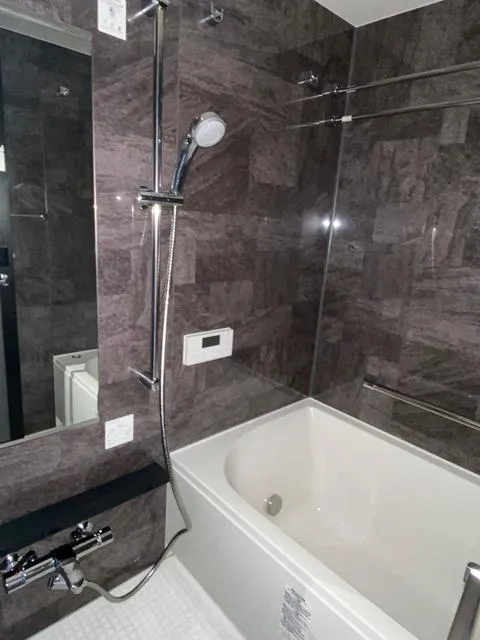 Charlie Ochanomizu - Interior - ["Bathtub", "Shower head", "Plumbing fixture"]