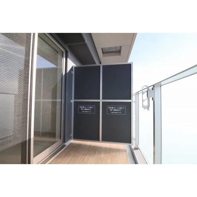 Laxrass Iwata - Interior - ["Rectangle", "Fixture", "Door"]