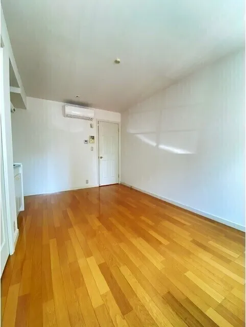 Mill Creek Sakurayama - Interior - ["Floor", "Flooring", "Wood flooring"]
