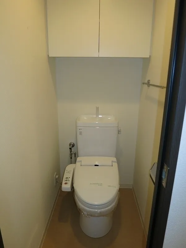 Prospect Morishita - Interior - ["Toilet seat", "Toilet", "Bathroom"]