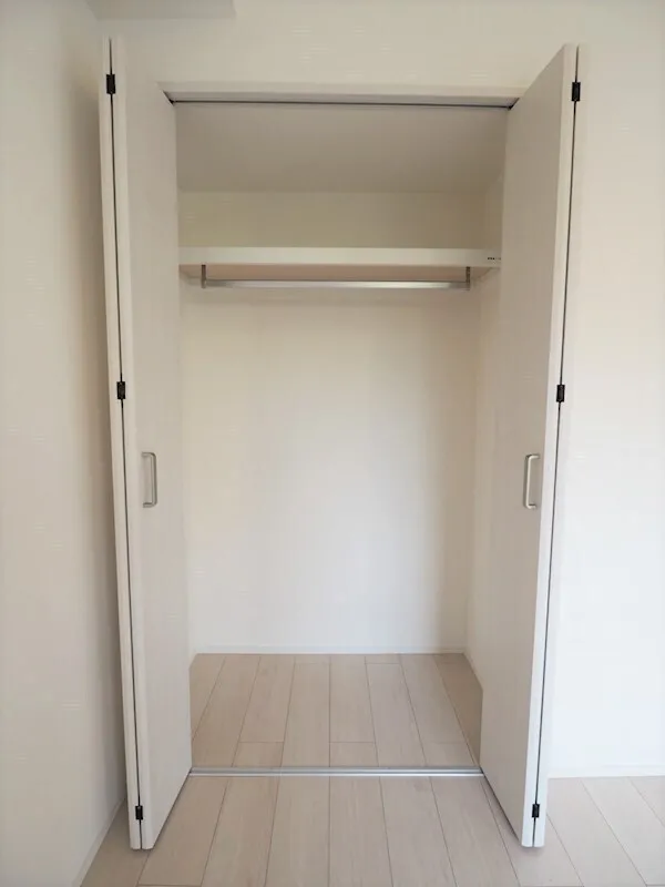 Residia Setagaya Wakabayashi - Interior - ["Wood", "Flooring", "Floor"]