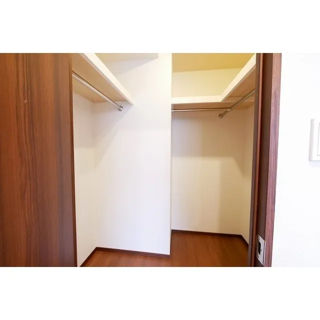 Comforia Shinjuku East Side Tower - Interior - ["Brown", "Cabinetry", "Wood"]