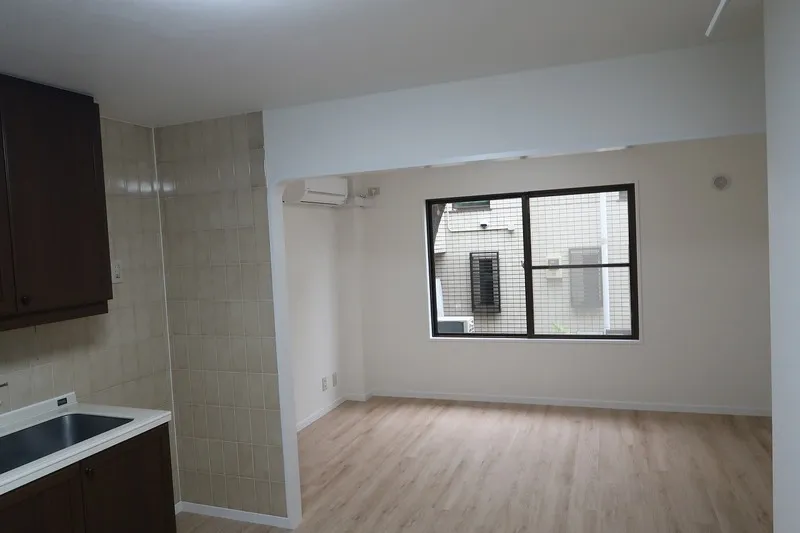 House Yukiya - Interior - ["Flooring", "Wall", "Floor"]