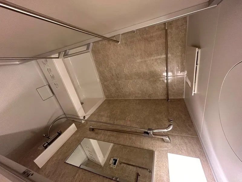 Lefon Progres Shimura Sakaue - Interior - ["Floor", "Flooring", "Plumbing fixture"]