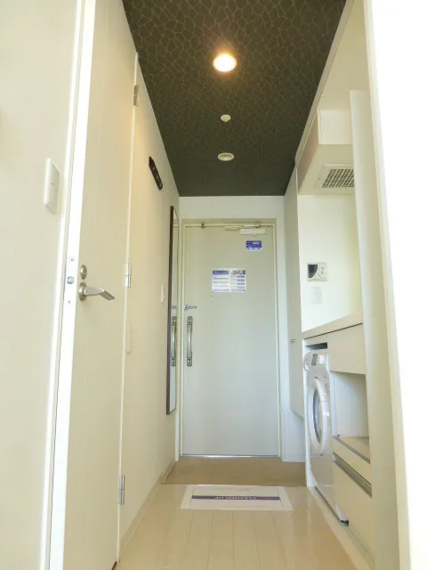 RESIDIA Ikebukuro West - Interior - ["Building", "Door", "Fixture"]