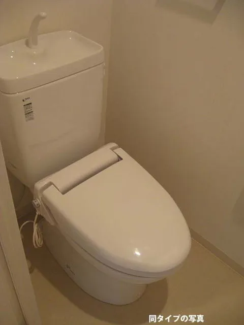 Comforia HIgashi-IKebukuro  - Interior - ["Toilet", "Toilet seat", "Bathroom"]