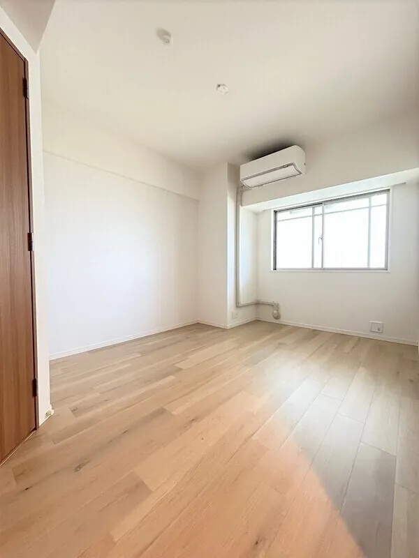 Esty Maison Toyosu Residence - Interior - ["Flooring", "Wood flooring", "Floor"]
