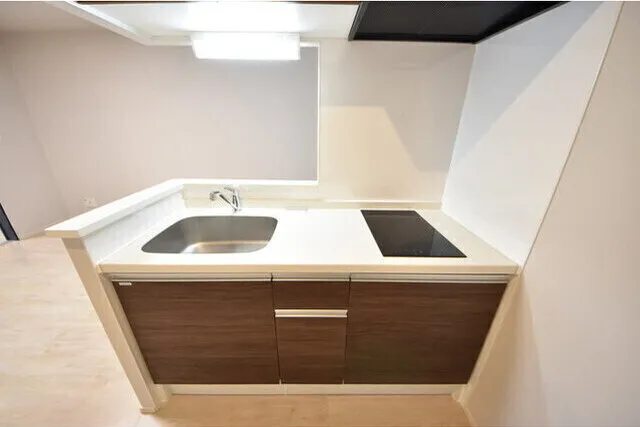 Memora Ikebukuro - Interior - ["Floor", "Flooring", "Plumbing fixture"]