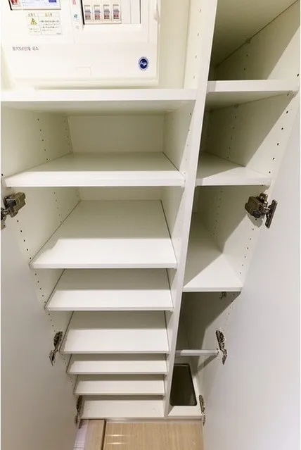 BPR Residence Higashi Nippori - Interior - ["Shelving", "Shelf", "Cupboard"]