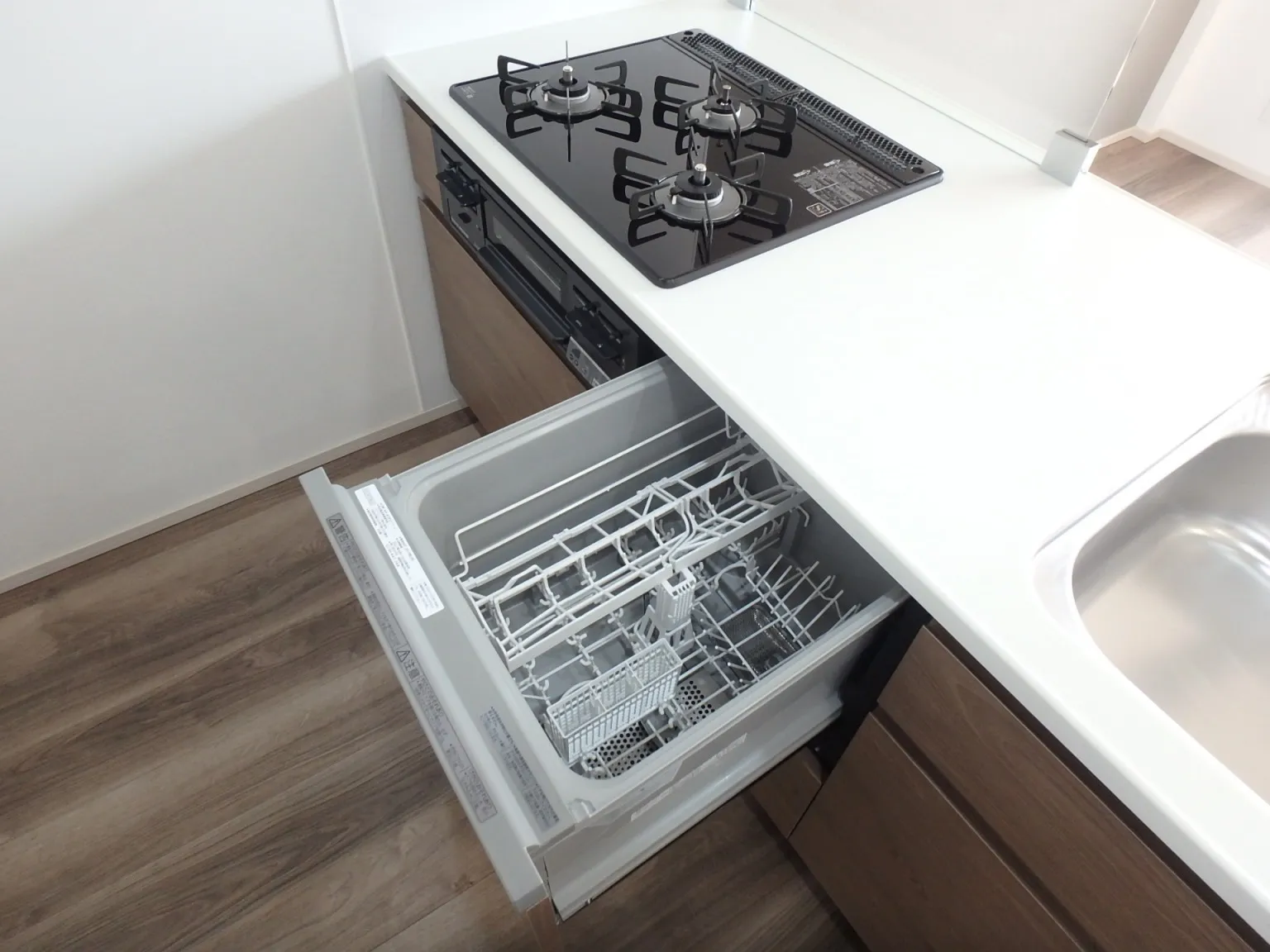Orchid Residence Ueno - Interior - ["Countertop", "Rectangle", "Wood"]