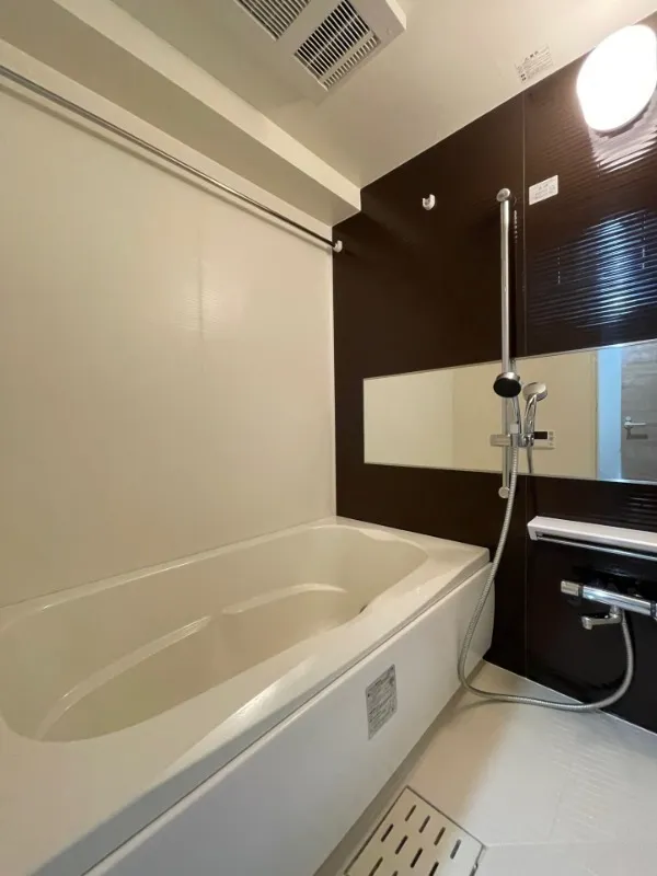 Prince Residia Place - Interior - ["Plumbing fixture", "Flooring", "Bathroom"]