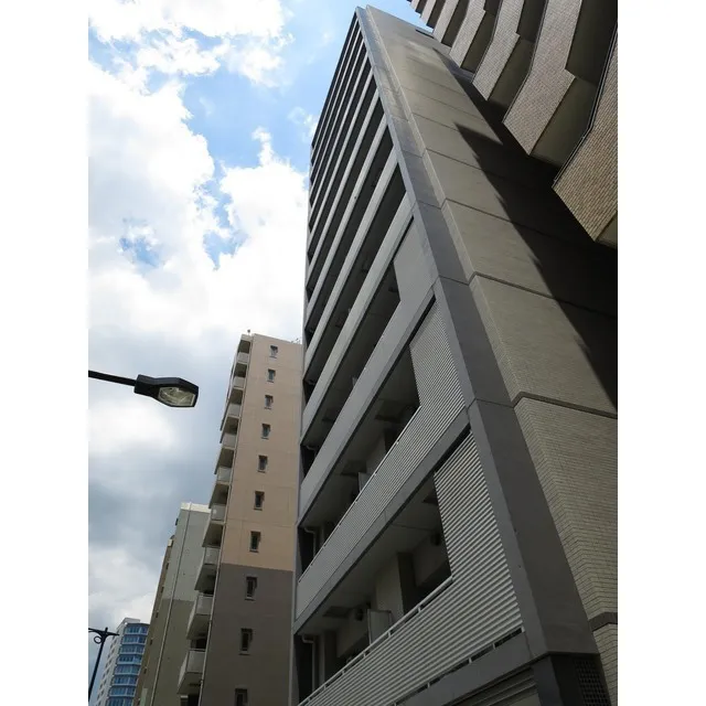 Wisteria Mansion Nishi Shinjuku - Exterior - ["Architecture", "Sky", "Building"]