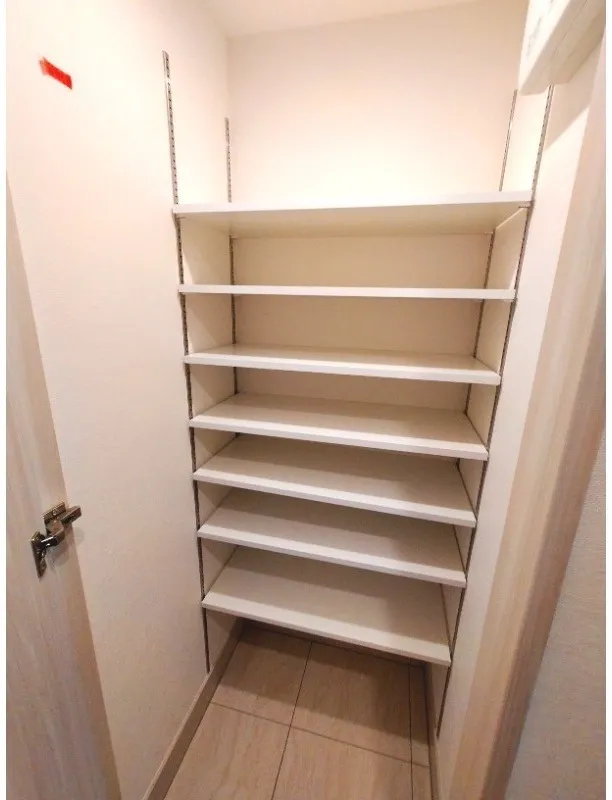 Season Flats Oshiage Terrace - Interior - ["Wood", "Shelving", "Flooring"]