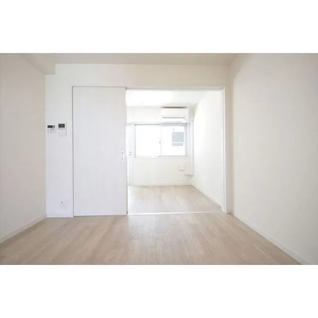 White Tooth Terrace - Interior - ["Building", "Window", "Fixture"]