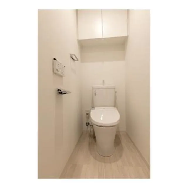 Cypress Nihonbashi Honcho - Interior - ["Toilet", "Toilet seat", "Bathroom"]