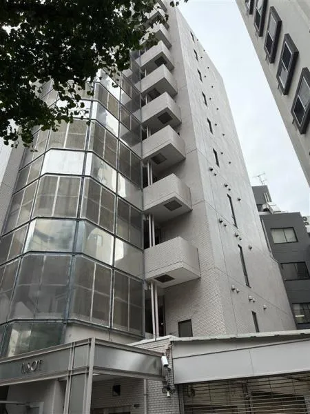 PLUS・OnE - Exterior - ["High-rise building", "Composite material", "Urban design"]
