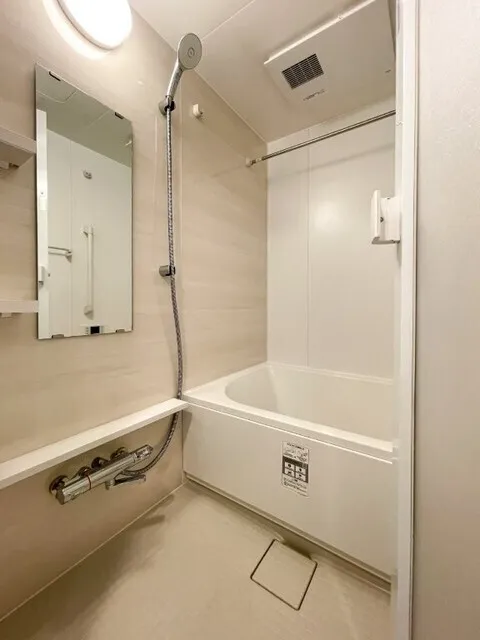 Brookside Residence Kiba - Interior - ["Flooring", "Floor", "Plumbing fixture"]