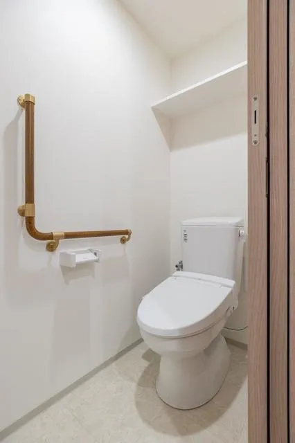 ORSUS Minowa - Interior - ["Toilet seat", "Flooring", "Toilet"]