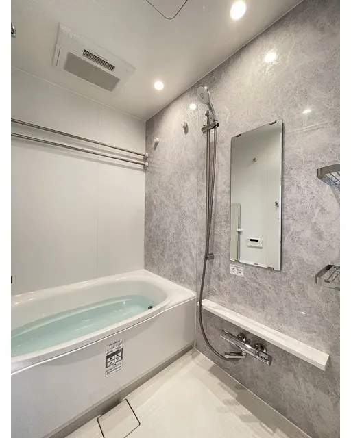 Comforia Nakakasai - Interior - ["Plumbing fixture", "Bathroom", "Flooring"]