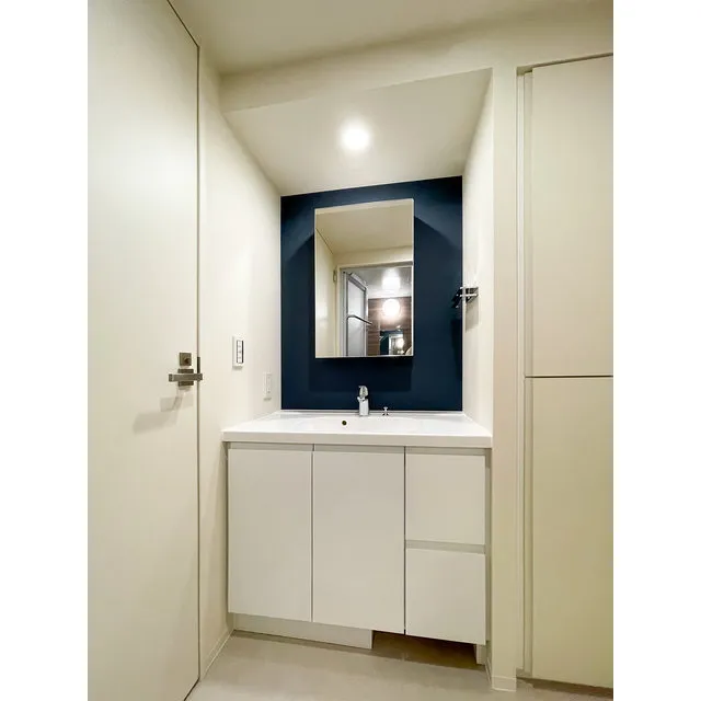 Orchid Residence Togoshi Park - Interior - ["Mirror", "Tap", "Sink"]
