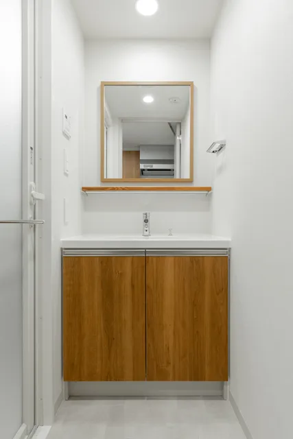 Belfirth Omori Sanno - Interior - ["Wall", "Flooring", "Wood"]