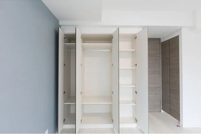 Bow Flats Sumiyoshi - Interior - ["Wood", "Flooring", "Cupboard"]