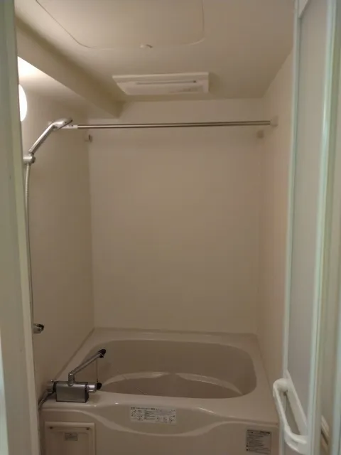 XEBEC Kiba - Interior - ["Plumbing fixture", "Flooring", "Floor"]