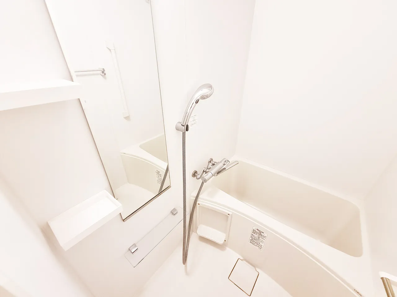 Mynavi Stay Osaki 2 - Interior - ["Flooring", "Floor", "Plumbing fixture"]