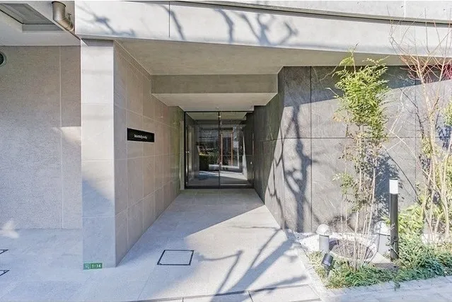 LaSante Bunkyo Sendagi - Exterior - ["Concrete"]