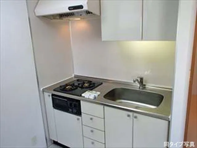 Comforia Ginza East - Interior - ["Property", "Room", "Countertop"]