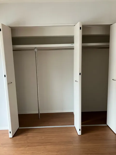 Cosmo Lead Higashi Nippori - Interior - ["Wood", "Flooring", "Floor"]
