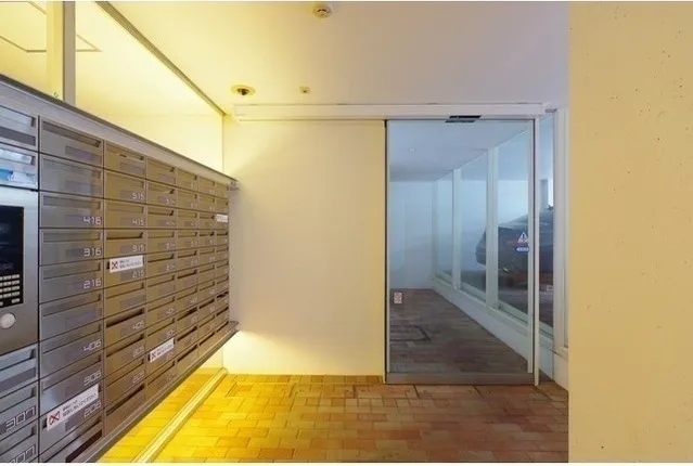 Gridie - Exterior - ["Property", "Fixture", "Wood"]