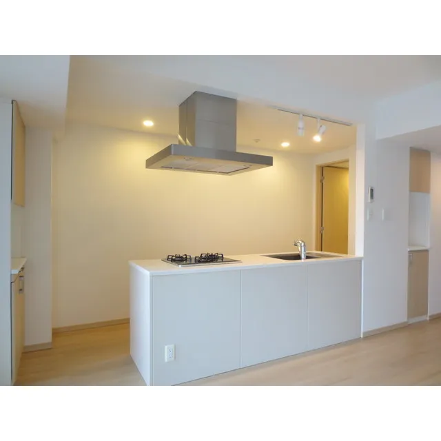 Soalanome Himonya - Interior - ["Lighting", "Room", "Floor"]