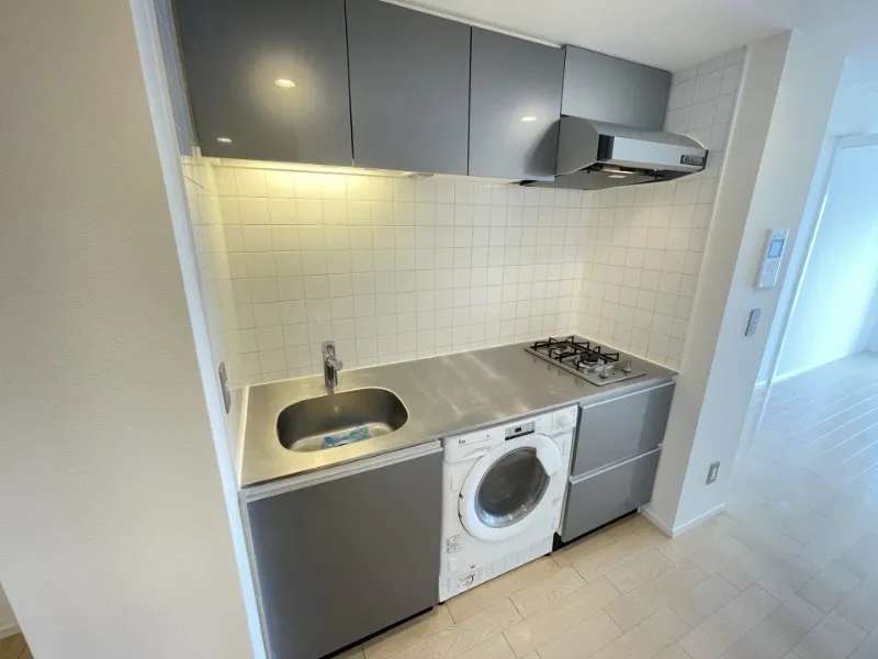 Residia Shin Okachimachi - Interior - ["Major appliance", "Kitchen", "Flooring"]
