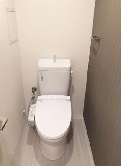 The Magnolia Garden Ebisu - Interior - ["Toilet", "Toilet seat", "Bathroom"]