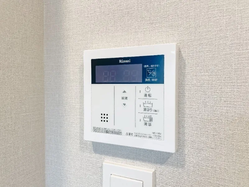 Due Kameido III - Interior - ["Electronic device", "Technology", "Thermostat"]