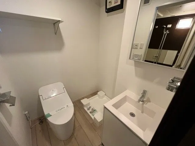 Ruygo Oshiage - Interior - ["Plumbing fixture", "Bathroom", "Interior design"]
