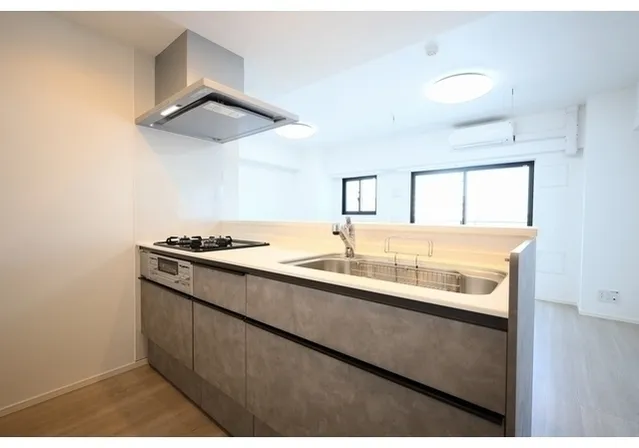 LUMIEC OHYAMA - Interior - ["Flooring", "Major appliance", "Countertop"]