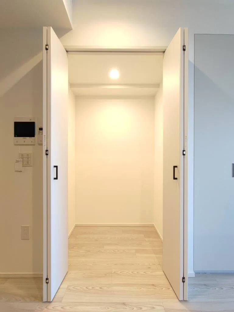 Cross Residence Takadanobaba - Interior - ["Property", "Fixture", "Wood"]