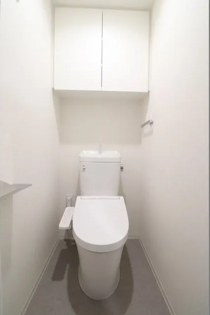 Asyl Court Nerima Nakamurabashi - Interior - ["Toilet seat", "Toilet", "Plumbing fixture"]