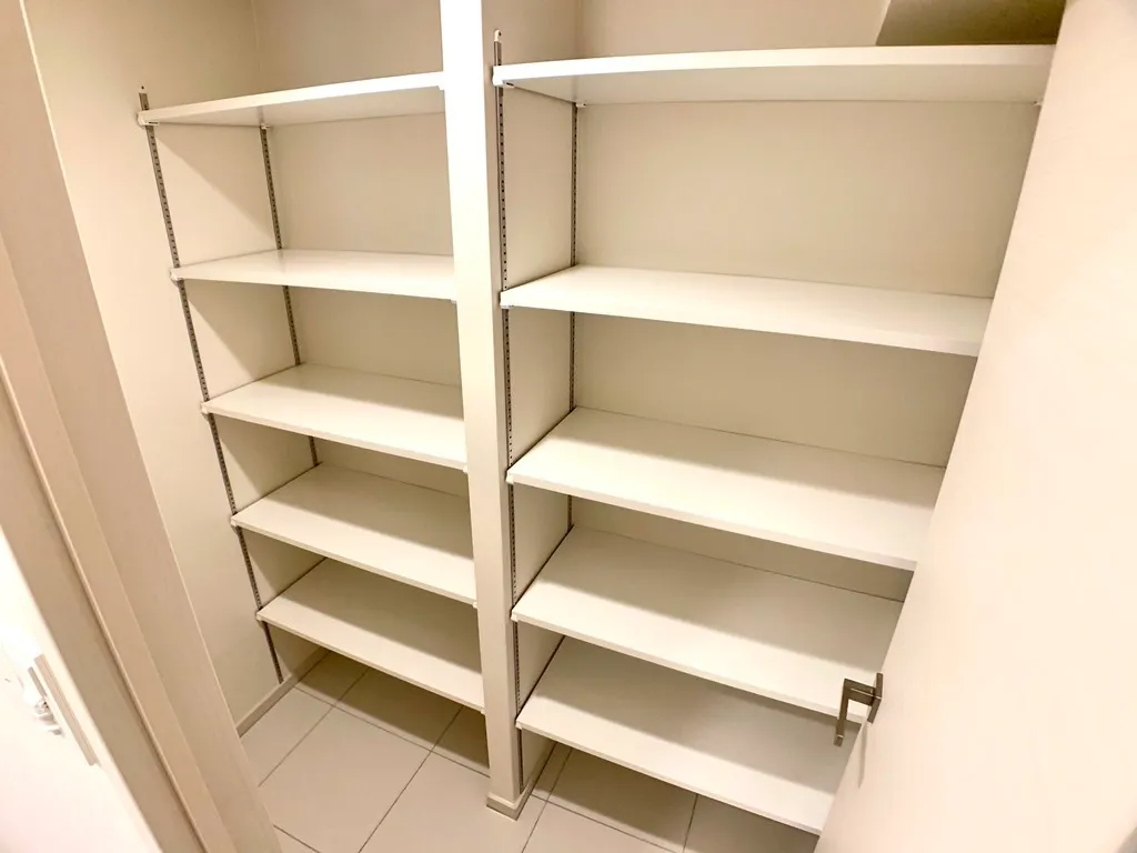 Urban Core Tsukishima - Interior - ["Shelf", "Furniture", "Shelving"]